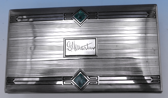 Cigarette Case / Box #105 31609 w/ green & black enamel w/ wood interior dated 1924 9.8 ozt including wood minor dings 5 1/2